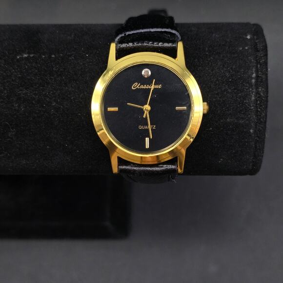 Classique Black Quartz Watch New In Box WORKS Working - Picture 2 of 13